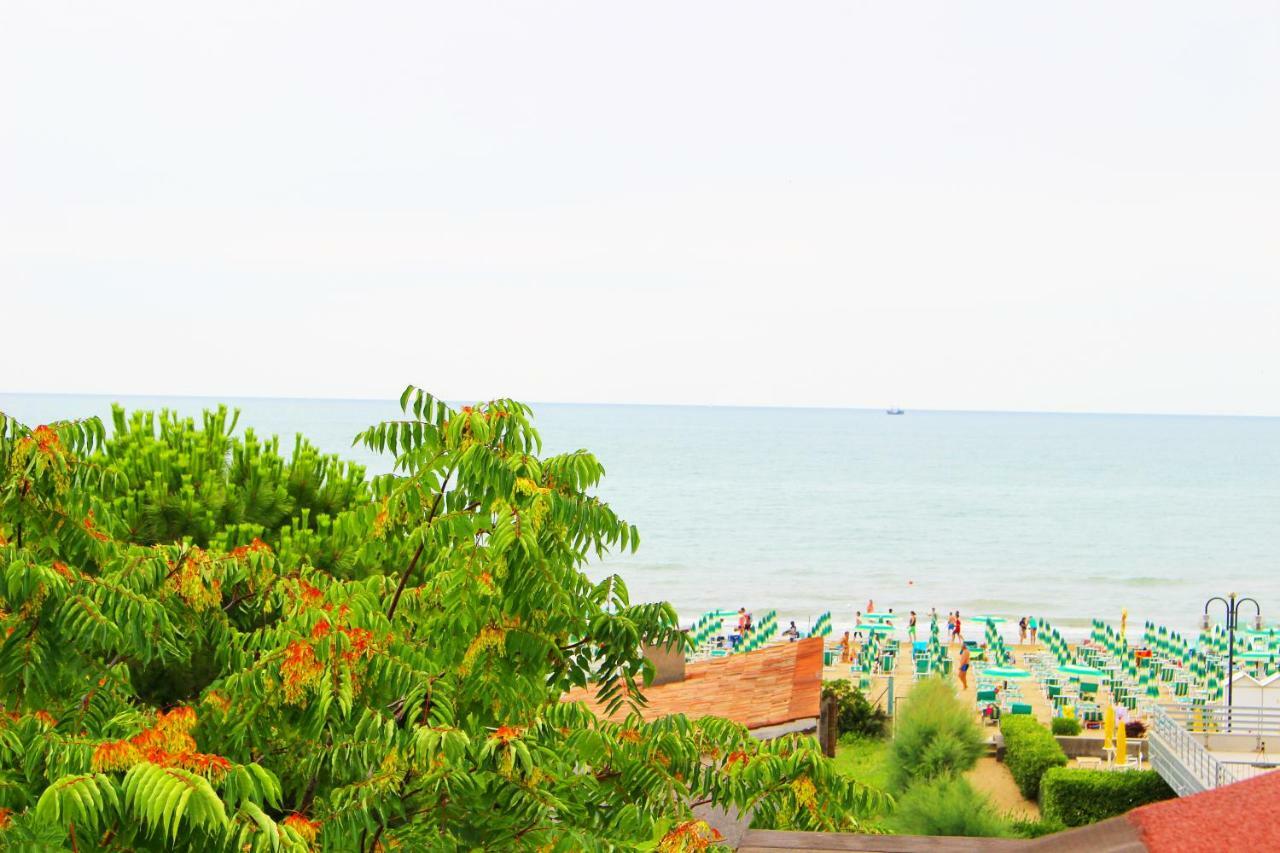 Hotel Laguna Lido di Jesolo Buitenkant foto
